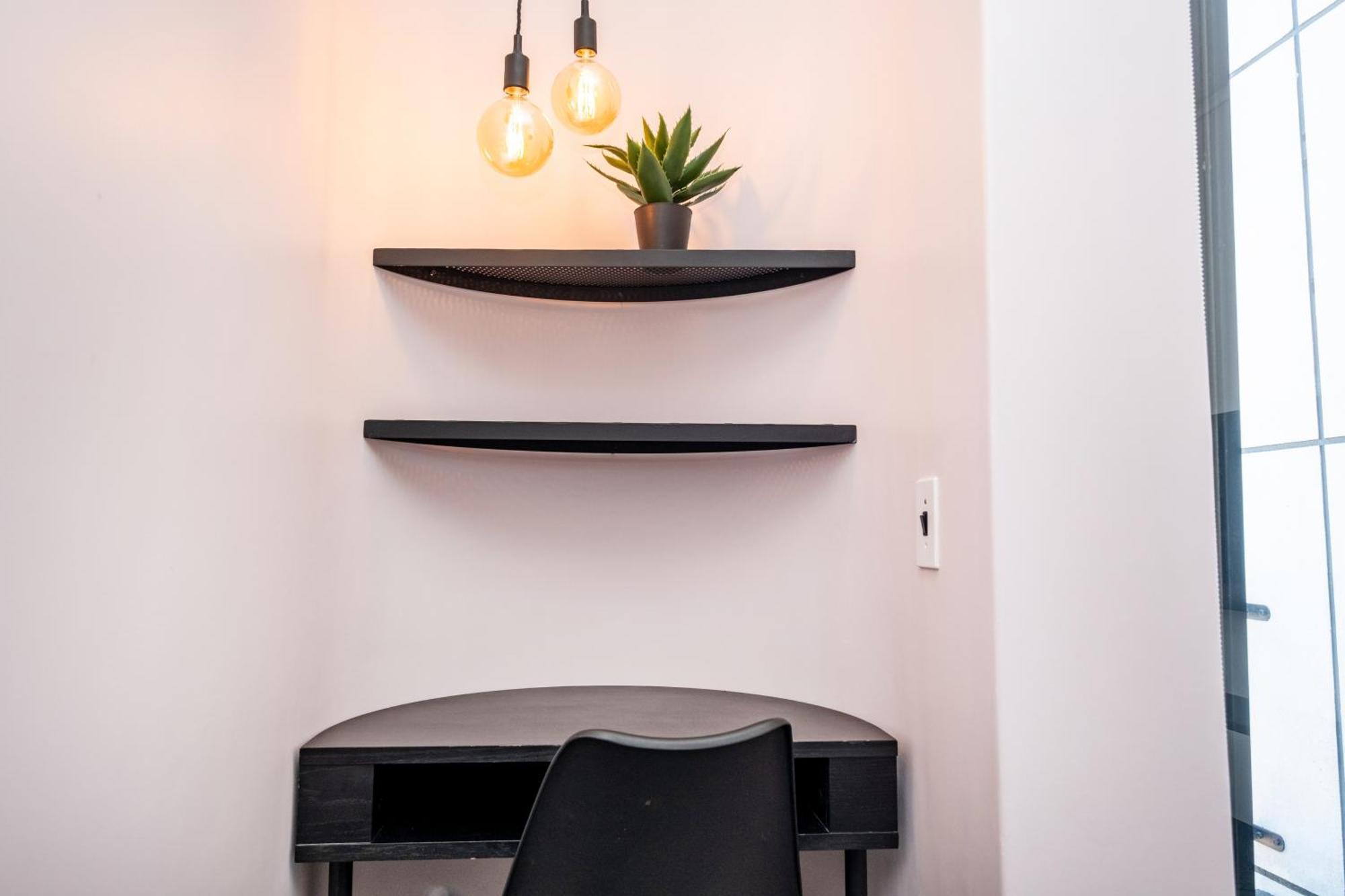 Appartement The Flamingo 808 - Top Floor Sea Point Studio - Mountain Views With Daily Housekeeping Le Cap